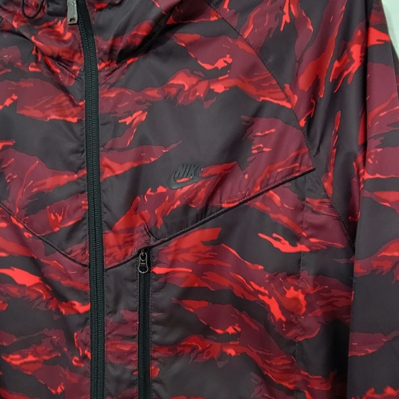 Nike Packable Camouflage Camo Trail Windbreaker Jacket Women's Medium - Picture 7 of 10